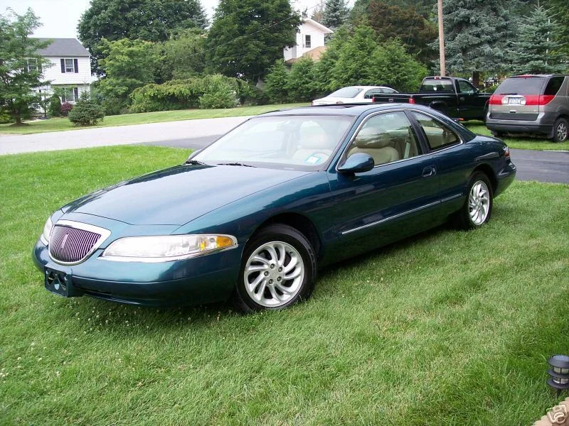 Member's Lincoln Mark VIII or LS
