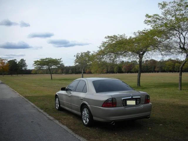 Member's Lincoln Mark VIII or LS